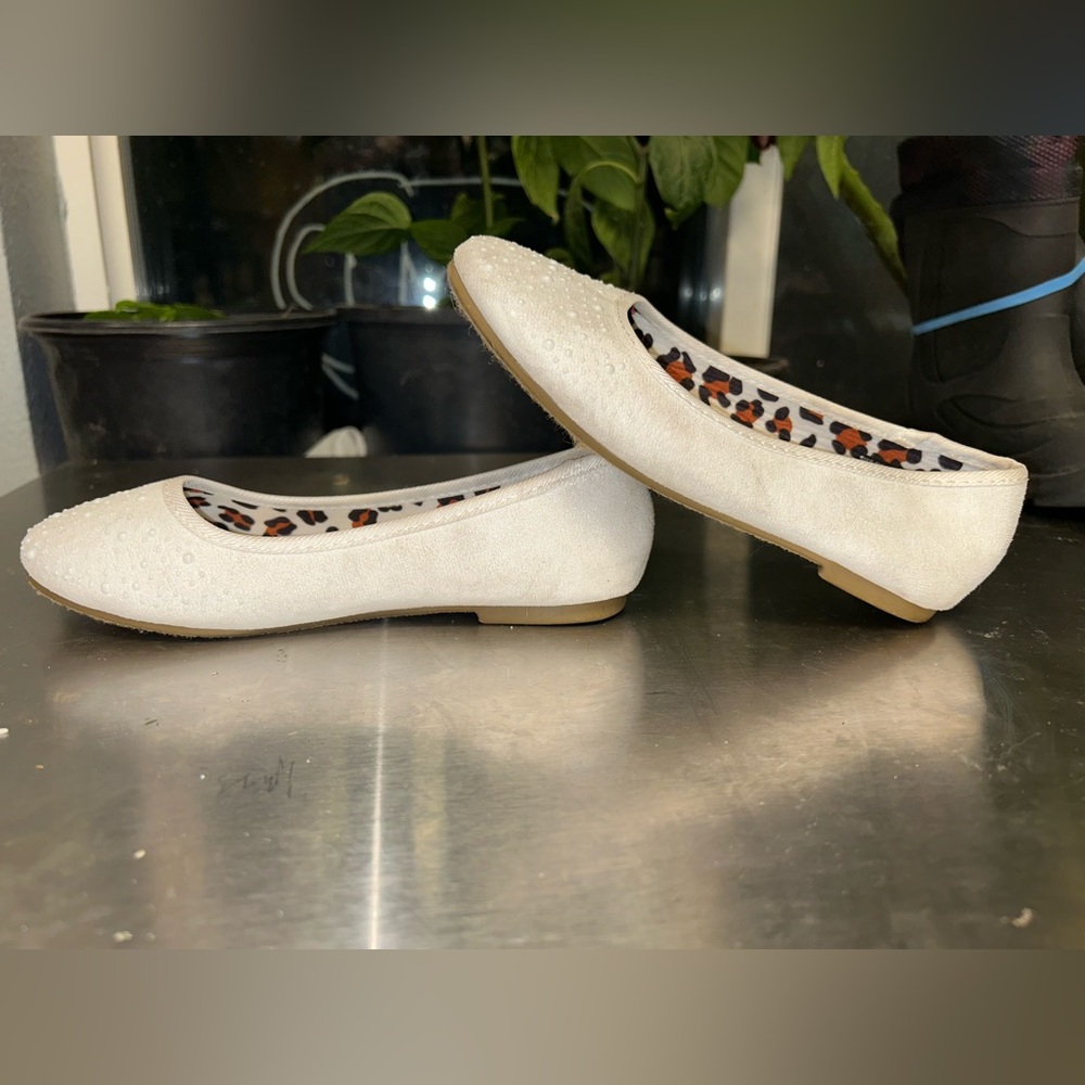 Hot cakes little girls size 1m shoe